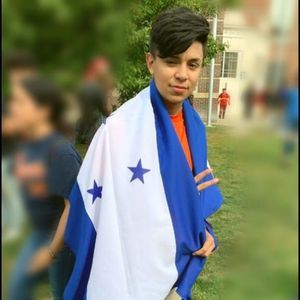 Meet your Posher, Luis